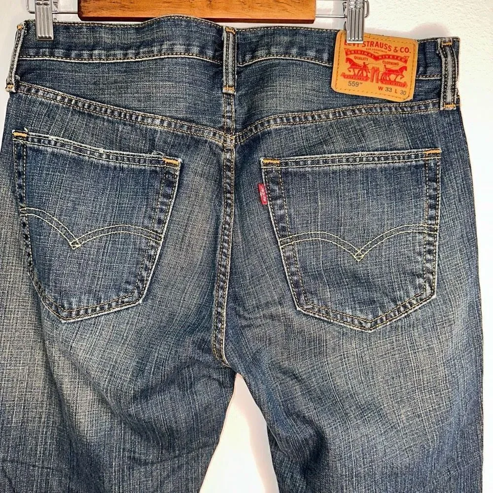 Levi’s Men’s 33 Retro Midwash Solid Denim Vintage Casual Bluejeans‎